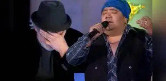 Carlos Alcántara se quiebra en vivo en 'Yo soy' tras emotiva imitación de Leonardo Favio Carlos Alcántara se quiebra en vivo en 'Yo soy' tras emotiva imitación de Leonardo Favio