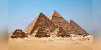 Arqueólogos detectan anomalías en una pirámide de Giza que podría ser una entrada oculta y olvidada