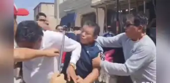 La Libertad: poblador agrede a alcalde de Casa Grande mientras intentaba cortarle el servicio de agua La Libertad: poblador agrede a alcalde de Casa Grande mientras intentaba cortarle el servicio de agua