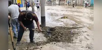 Senamhi declara alerta roja por posibles huaicos este 12 y 13 de noviembre: estas son las regiones afectadas Senamhi declara alerta roja por posibles huaicos este 12 y 13 de noviembre: estas son las regiones afectadas