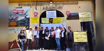 Trabajadores del INPE protestan en exteriores de los penales, pese a que MTPE lo declaró improcedente: estas son sus exigencias Trabajadores del INPE protestan en exteriores de los penales, pese a que MTPE lo declaró improcedente: estas son sus exigencias