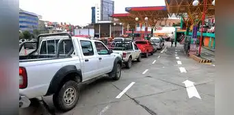 Las largas filas por abastecimiento de combustible se reducen en Bolivia tras la llegada de Rodrigo Paz al gobierno Las largas filas por abastecimiento de combustible se reducen en Bolivia tras la llegada de Rodrigo Paz al gobierno