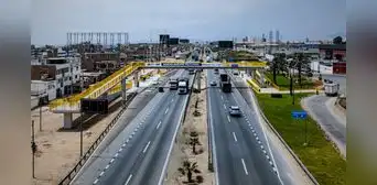 Un moderno puente de 40 metros se levanta sobre la Panamericana Sur: obra de la MML supera los S/6.5 millones Un moderno puente de 40 metros se levanta sobre la Panamericana Sur: obra de la MML supera los S/6.5 millones