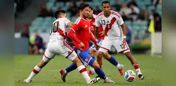 Perú se despide de la gira por Rusia sin triunfos: Chile le volteó 2-1 al equipo de Manuel Barreto con un jugador menos Perú se despide de la gira por Rusia sin triunfos: Chile le volteó 2-1 al equipo de Manuel Barreto con un jugador menos