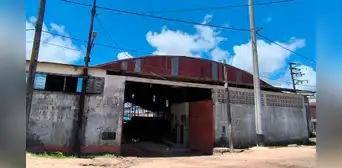Delincuentes irrumpen almacén del Grupo Linares en Iquitos y se llevan máquinas de soldadura Delincuentes irrumpen almacén del Grupo Linares en Iquitos y se llevan máquinas de soldadura