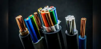 Este metal es 3 veces más barato que el cobre y lo reemplazaría como conductor de electricidad, según científicos Este metal es 3 veces más barato que el cobre y lo reemplazaría como conductor de electricidad, según científicos