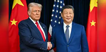 Xi Jinping presiona a Trump sobre Taiwán y pide acuerdo de paz en Ucrania en llamada telefónica tras tregua comercial Xi Jinping presiona a Trump sobre Taiwán y pide acuerdo de paz en Ucrania en llamada telefónica tras tregua comercial