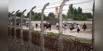Alemania investiga a hombre de 100 años sospechoso de haber sido guardia en campo de concentración Alemania investiga a hombre de 100 años sospechoso de haber sido guardia en campo de concentración