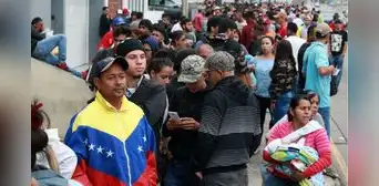 Venezolanos varados en Perú: extranjeros se ven obligados a viajar por tierra tras suspensión global de vuelos en medio de la tensión con EE. UU.