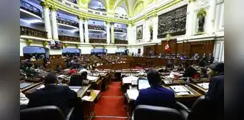 Congreso definirá con el MEF la incorporación del presupuesto de becas del Pronabec máximo el viernes