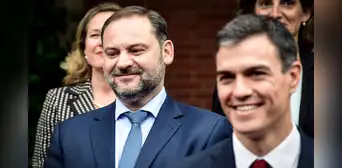 España envía a prisión preventiva a diputado cercano a Pedro Sánchez y a su exasesor por caso de corrupción España envía a prisión preventiva a diputado cercano a Pedro Sánchez y a su exasesor por caso de corrupción