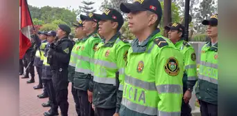 Mininter detecta anomalías y posterga compra de 31,045 pistolas para la PNP Mininter detecta anomalías y posterga compra de 31,045 pistolas para la PNP