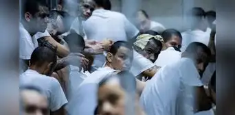 El Salvador: condenan a pandilleros de 'Barrio 18' con penas de hasta 397 años de cárcel El Salvador: condenan a pandilleros de 'Barrio 18' con penas de hasta 397 años de cárcel