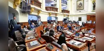 Congreso aprueba Presupuesto 2026 e incluye financiamiento para becas, pero solo asigna S/50 millones de S/793 millones requeridos Congreso aprueba Presupuesto 2026 e incluye financiamiento para becas, pero solo asigna S/50 millones de S/793 millones requeridos