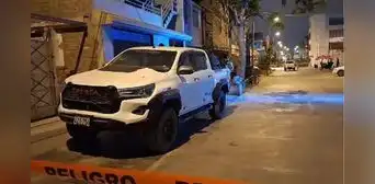 Asesinan a exfutbolista frente a su esposa en VES: PNP presume un ajuste de cuentas