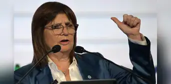 Patricia Bullrich, brazo importante de Milei, renuncia al Ministerio de Seguridad de Argentina para asumir como senadora Patricia Bullrich, brazo importante de Milei, renuncia al Ministerio de Seguridad de Argentina para asumir como senadora
