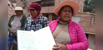 Padres de familia acusan a tesorera de promoción de no devolver S/3.500 para fiesta de escolares en Juliaca