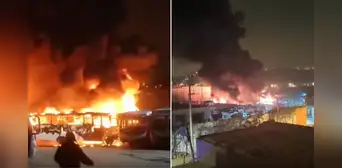 Ate Vitarte: al menos 18 buses de transporte público quedan calcinados tras voraz incendio en una cochera Ate Vitarte: al menos 18 buses de transporte público quedan calcinados tras voraz incendio en una cochera