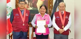 Corte Superior de Justicia de Moquegua acredita a nuevas orientadoras judiciales para fortalecer el acceso a la justicia