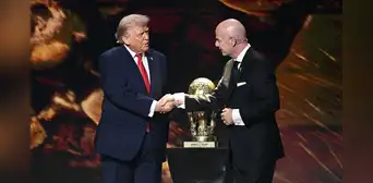 Donald Trump recibió el Premio de la Paz de la FIFA por su contribución a la unión mundial Donald Trump recibió el Premio de la Paz de la FIFA por su contribución a la unión mundial