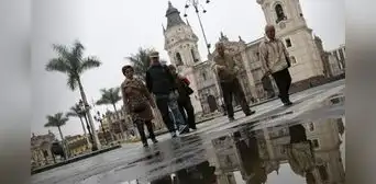Llovizna y bajas temperaturas en Lima durante el feriado largo: conoce los distritos más afectados