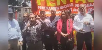 Bono de S/1.560 para trabajadores del Minedu sigue impago: administrativos protestan en huelga nacional indefinida Bono de S/1.560 para trabajadores del Minedu sigue impago: administrativos protestan en huelga nacional indefinida