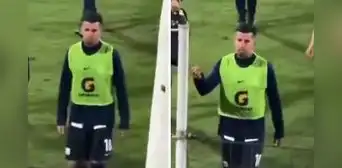 Pablo Ceppelini realiza gestos polémicos hacia hinchas de Alianza Lima tras caer derrotado frente a Sporting Cristal