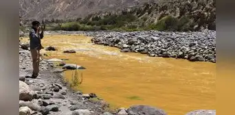 Río Tambo vuelve a presentar coloración amarillenta: “Somos huérfanos de autoridades”, reclaman los afectados Río Tambo vuelve a presentar coloración amarillenta: “Somos huérfanos de autoridades”, reclaman los afectados