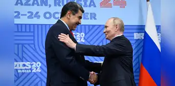 Putin le ofrece su respaldo a Maduro tras una llamada telefónica en medio de la creciente presión de EE. UU. sobre Venezuela