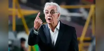 Revelan cuál es la cláusula entre Universitario y Jorge Fossati para su posible rescisión de contrato Revelan cuál es la cláusula entre Universitario y Jorge Fossati para su posible rescisión de contrato