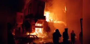 A 24 años de la tragedia, deudos del incendio de Mesa Redonda continúan sin justicia: "Nos ofrecieron S/300 por muerto"