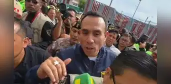 José Jerí: desorden y empujones marcan el primer día de actividades del presidente en Cusco José Jerí: desorden y empujones marcan el primer día de actividades del presidente en Cusco