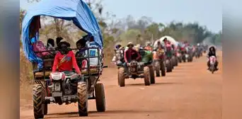 Toques de queda y 800.000 desplazados marcan la segunda semana de enfrentamientos fronterizos entre Tailandia y Camboya