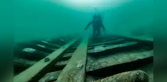 Arqueólogos descubren un ‘palacio flotante’ de la última dinastía faraónica en un antiguo puerto egipcio Arqueólogos descubren un ‘palacio flotante’ de la última dinastía faraónica en un antiguo puerto egipcio