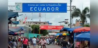 Ecuador impide paso por la frontera con Perú a 120 inmigrantes, pero retoma el acceso momentos después Ecuador impide paso por la frontera con Perú a 120 inmigrantes, pero retoma el acceso momentos después