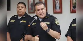 Jefe de la PNP Óscar Arriola ascendió al grado de general a su secretario privado