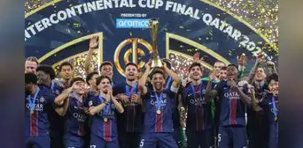 PSG consiguió por primera vez la Copa Intercontinental al derrotar por penales (2-1) al Flamengo de Brasil PSG consiguió por primera vez la Copa Intercontinental al derrotar por penales (2-1) al Flamengo de Brasil