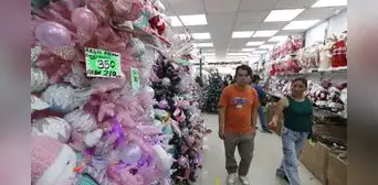 Campaña navideña despierta optimismo: ventas de pymes crecerían 10% en diciembre, según la CCL Campaña navideña despierta optimismo: ventas de pymes crecerían 10% en diciembre, según la CCL