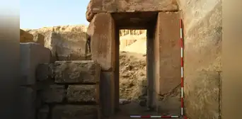Arqueólogos italianos desentierran el templo solar de un faraón egipcio de hace 4.400 años sumergidos entre el río Nilo y el desierto Arqueólogos italianos desentierran el templo solar de un faraón egipcio de hace 4.400 años sumergidos entre el río Nilo y el desierto