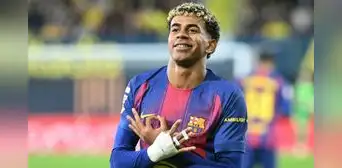 Barcelona derrotó 0-2 al Villarreal en el estadio de la Cerámica y encaja ocho triunfos consecutivos en LaLiga.