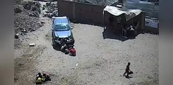 Tragedia en Villa María del Triunfo: tres niños fueron atropellados durante chocolatada navideña, uno en estado grave Tragedia en Villa María del Triunfo: tres niños fueron atropellados durante chocolatada navideña, uno en estado grave