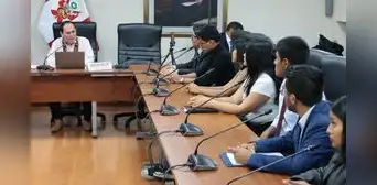 Crisis de becas: Congreso exige al MEF usar fondo de contingencia para financiar educación a jóvenes en pobreza