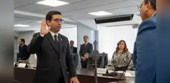 Gobierno de José Jerí nombra a Vicente Espinoza como nuevo superintendente de la Sunedu pese a cuestionamientos Gobierno de José Jerí nombra a Vicente Espinoza como nuevo superintendente de la Sunedu pese a cuestionamientos