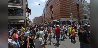 Municipalidad de Lima realiza operativos navideños en Mesa Redonda y detiene a diversos comerciantes e incauta pirotecnia ilegal Municipalidad de Lima realiza operativos navideños en Mesa Redonda y detiene a diversos comerciantes e incauta pirotecnia ilegal