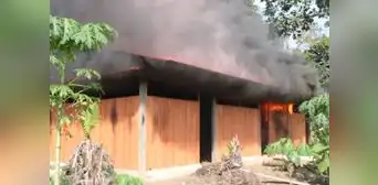Amazonas: Mafia de minería ilegal ataca e incendia puesto de control socioambiental