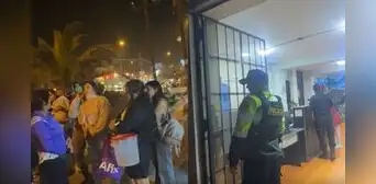 Madres denuncian secuestro y presunta violación sexual de adolescentes que desaparecieron durante Navidad en Carabayllo Madres denuncian secuestro y presunta violación sexual de adolescentes que desaparecieron durante Navidad en Carabayllo