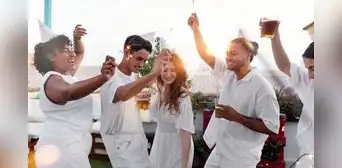 ¿Por qué vestimos de blanco en Año Nuevo? El significado secreto de esta tradición y su sorprendente origen ¿Por qué vestimos de blanco en Año Nuevo? El significado secreto de esta tradición y su sorprendente origen