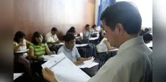Aumento docente llega con retraso: MEF transfiere S/208 millones tras críticas del Sutep Aumento docente llega con retraso: MEF transfiere S/208 millones tras críticas del Sutep