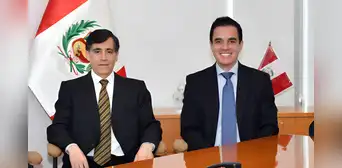 Hermano de Carlos Espá entregaba en la sombra dinero para campaña de Keiko Fujimori Hermano de Carlos Espá entregaba en la sombra dinero para campaña de Keiko Fujimori
