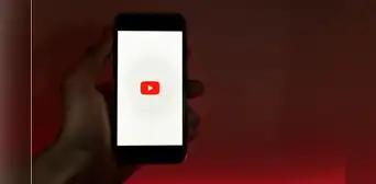 YouTube activa función para transmitir en vivo en formato vertical y horizontal al mismo tiempo